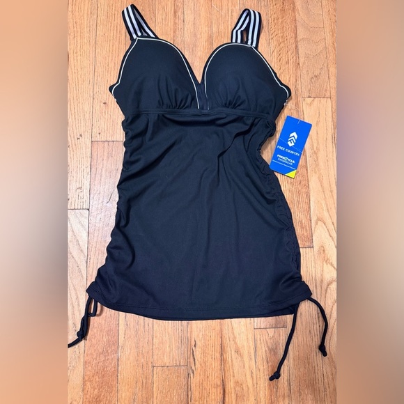 Free Country Track Strap Tankini Top in Black - Picture 4 of 6
